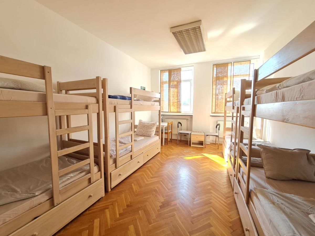 Shangri-La Hostel Zagreb Eksteriør bilde